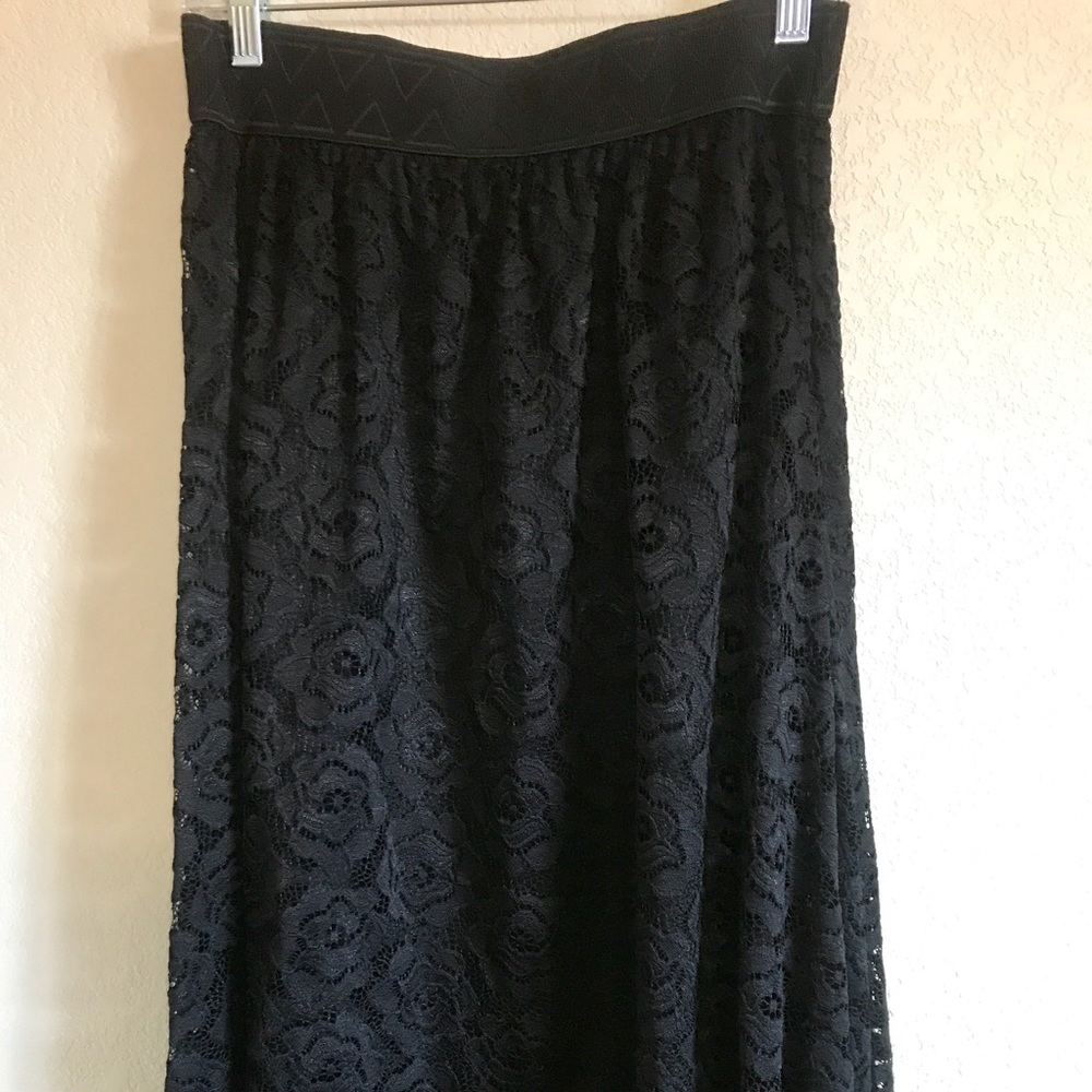 LuLaRoe Small Lola Solid Black Lace