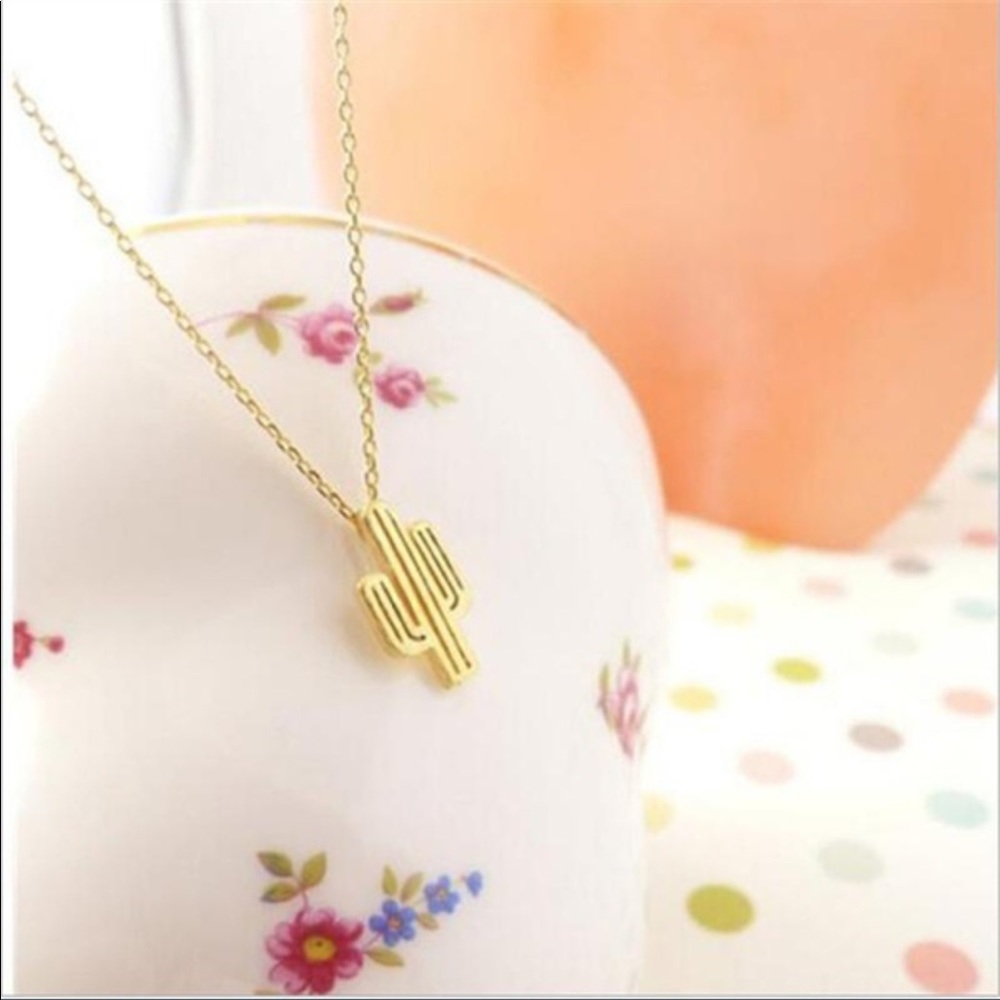 Gold Cactus 🌵 Necklace