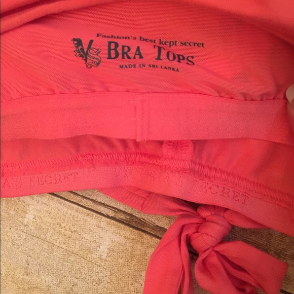 Victoria's Secret halter top - Picture 4 of 8