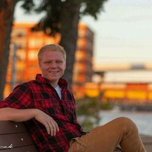 Meet your Posher, Nic