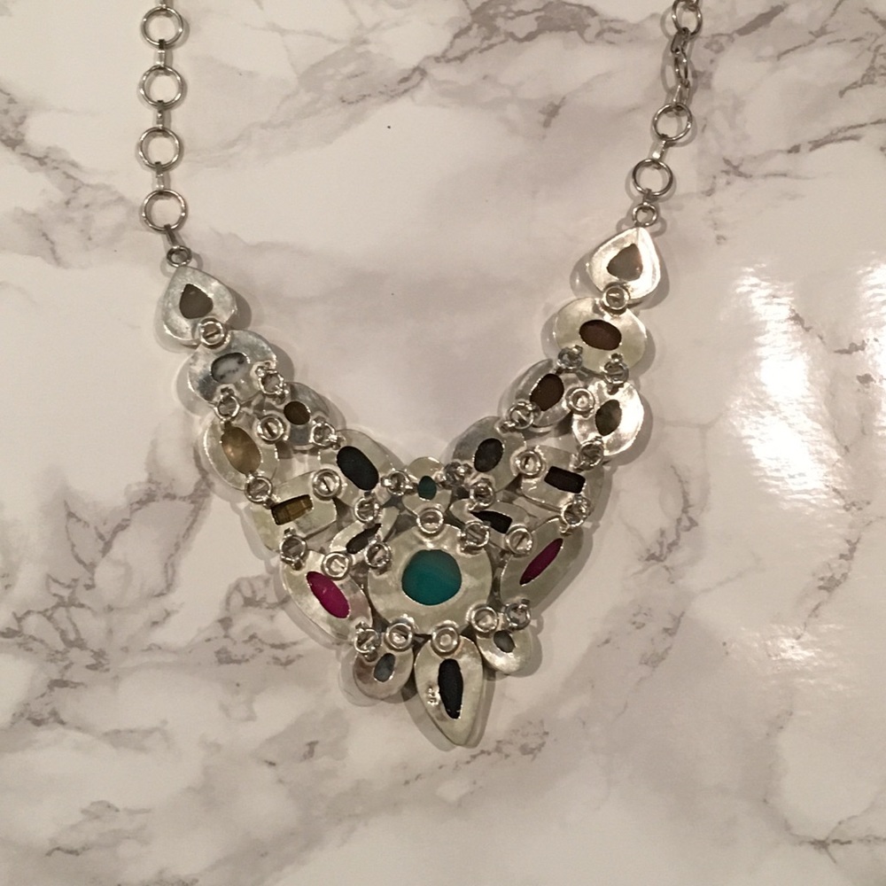 Colorful statement bib necklace - Picture 3 of 5