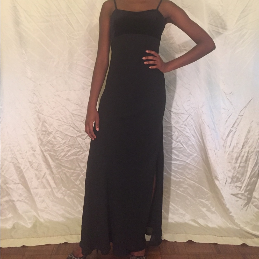 Beautiful Classic Black Dress