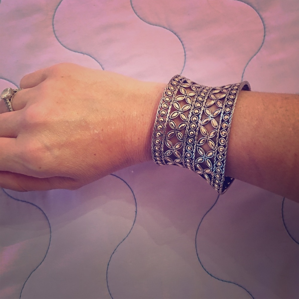 John Hardy Large cuff. Worn once only🌸 - Picture 1 of 4