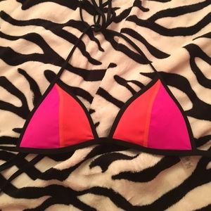 VS PINK bikini top