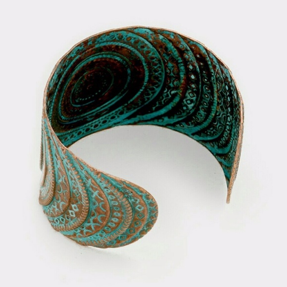 Last one! Beautiful Embossed Bohemian Metal Cuff - Picture 2 of 2