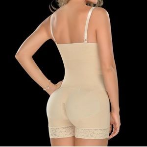 Waist trainer