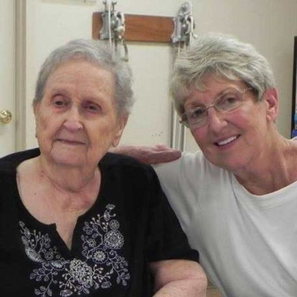 Meet your Posher, Bobbie