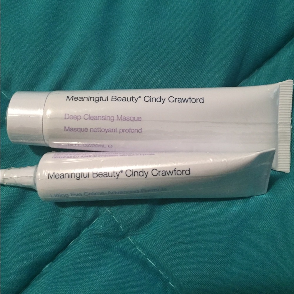 Meaningful Beauty by Cindy Crawford set.