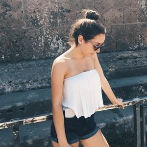 Meet your Posher, Camille
