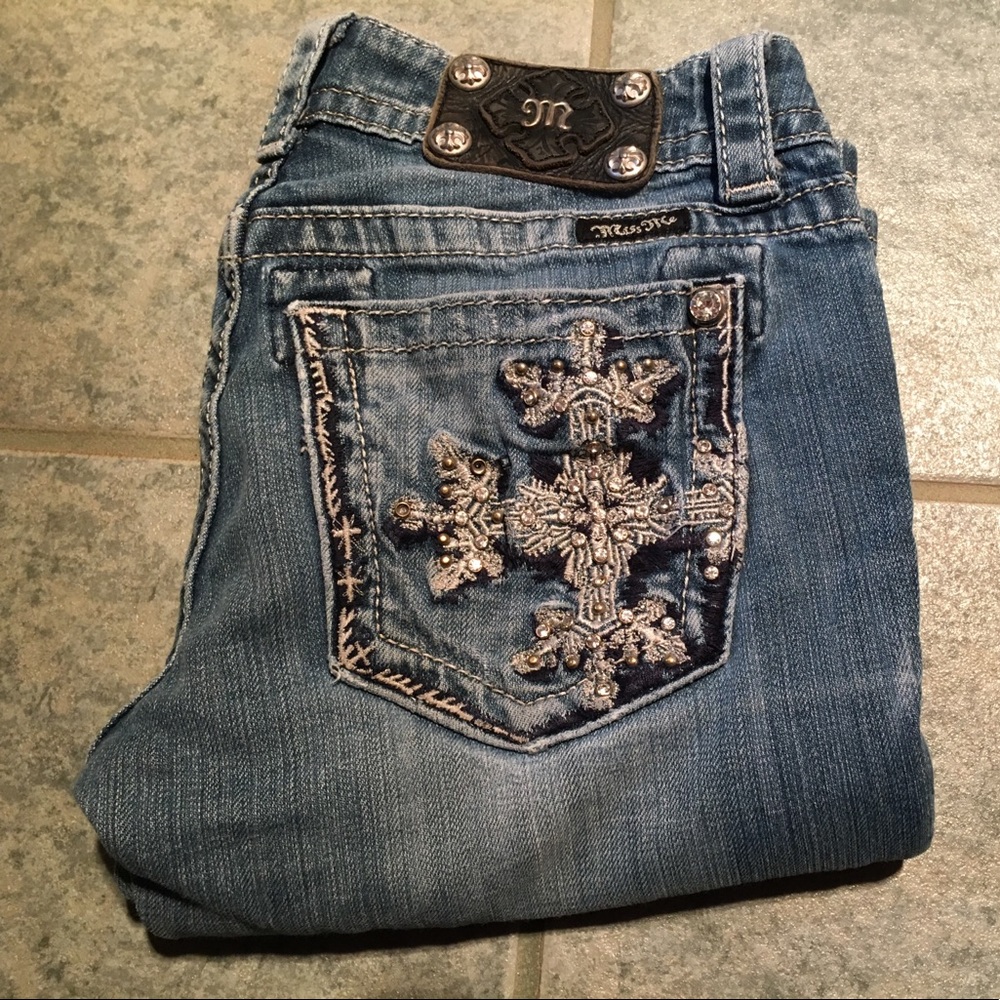 Size 27 boot cute "Miss Me" jeans