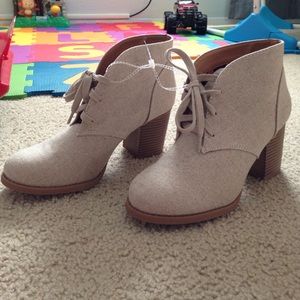 Tan Beige Boots