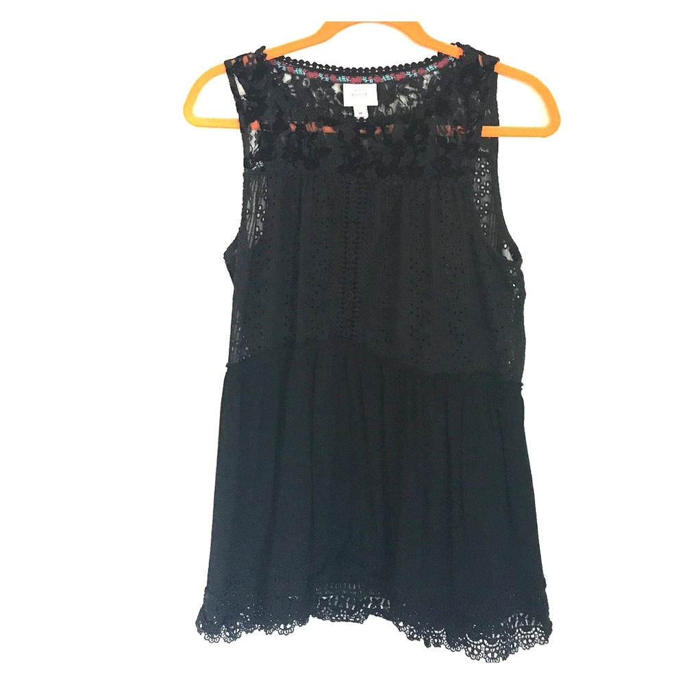 Knox Rose Black Lace tunic size Medium