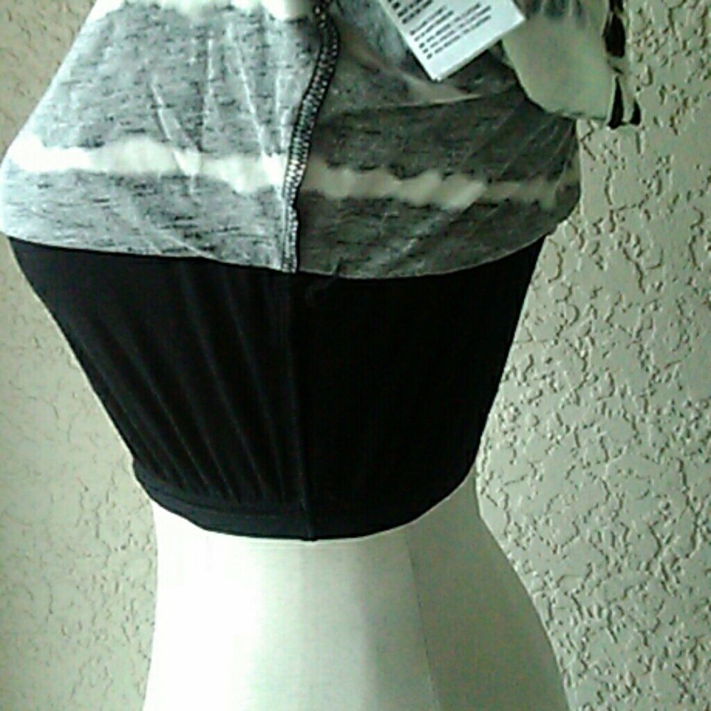 AE  soft &sexy tank size S - Picture 4 of 6