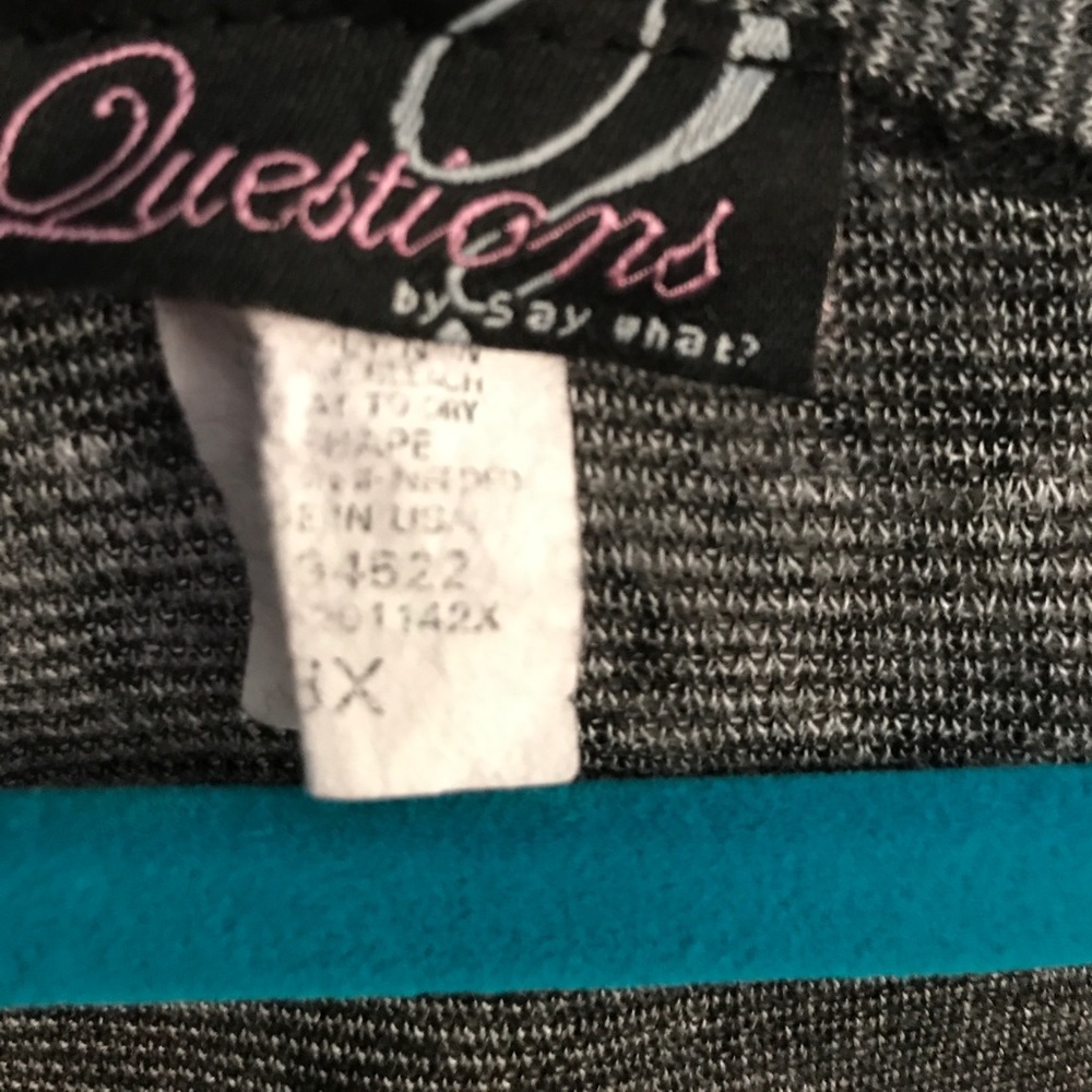 ๐ Questions by Say What python ๐ cardigan ๐ - Picture 2 of 6