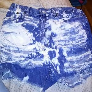 Distressed shorts