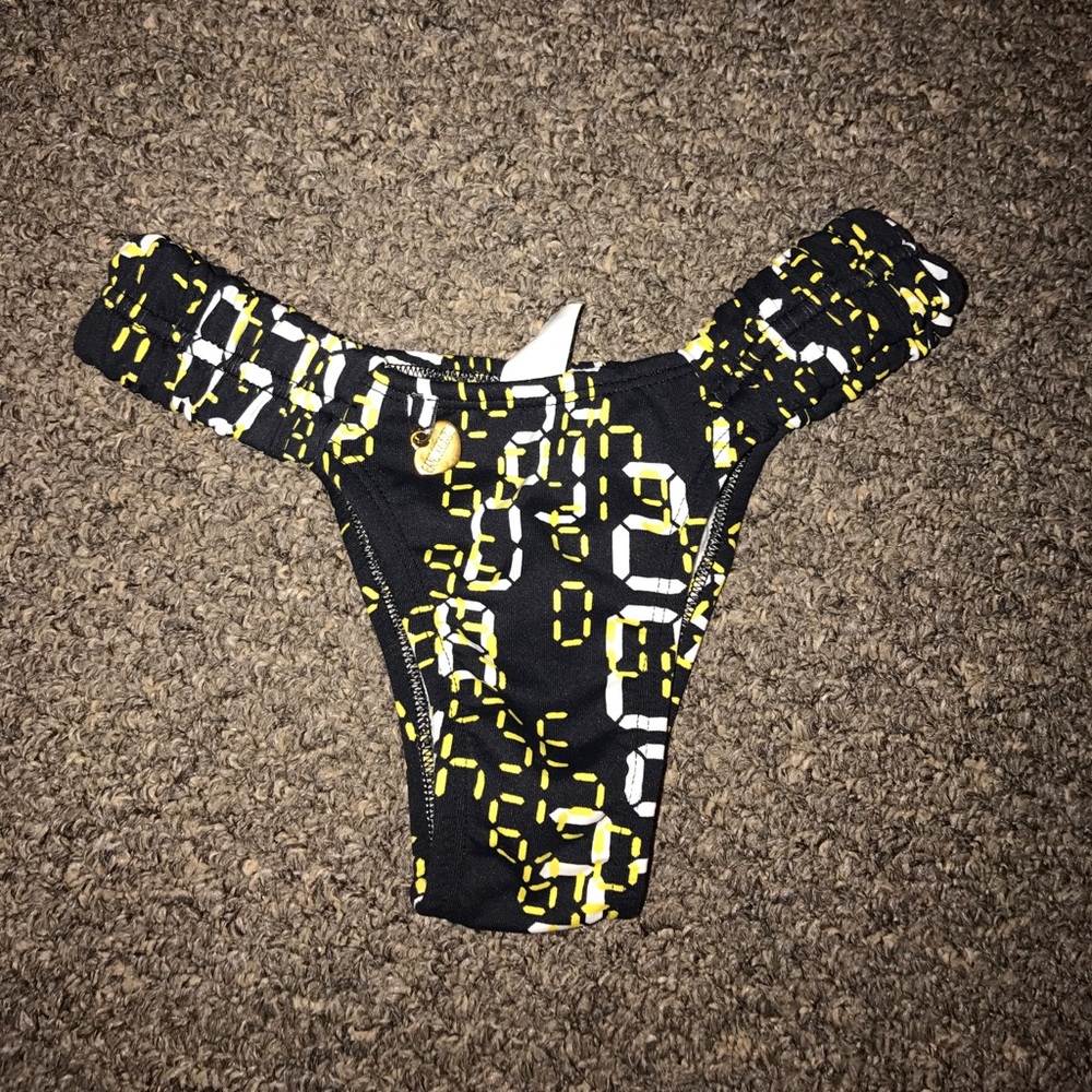 NWOT SL scrunch bottom fits S