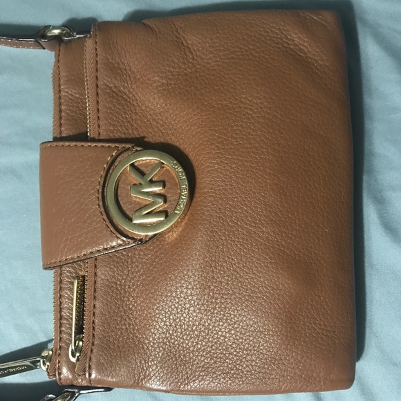 Micheal kors crossbody