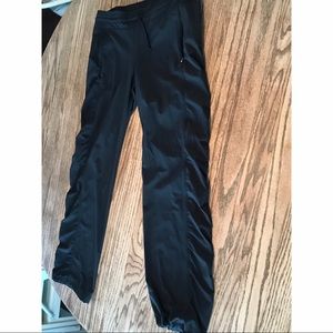Athleta Size 8 Pull String Pants