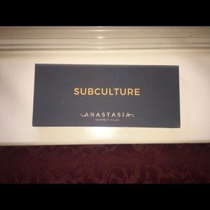 Anastasia Subculture palette