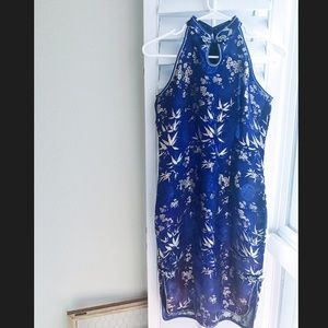 Oriental vintage - Embroidered Midi Dress