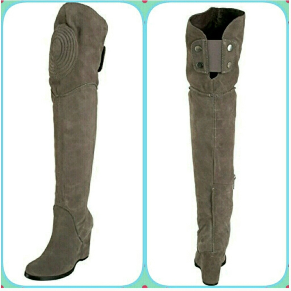 Sale! 💥HP💥 GREY Over the Knee Suede THIGH Boots!