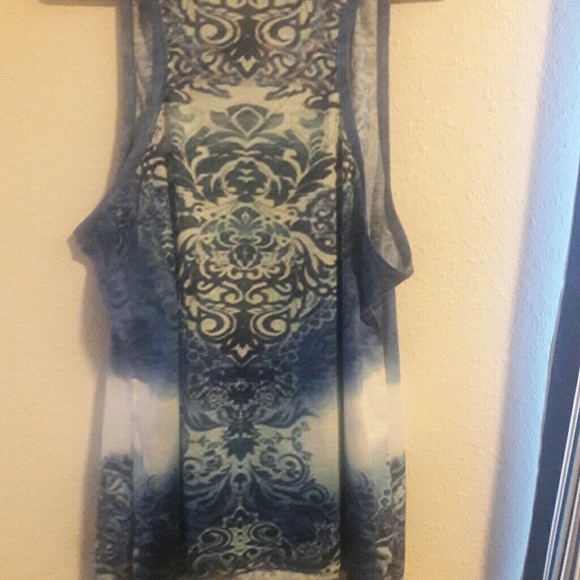 Top - Picture 2 of 2