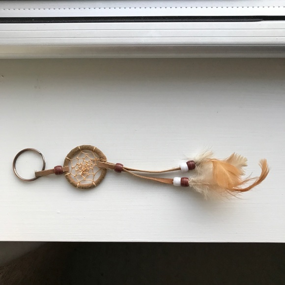 Boho brown & tan leather dreamcatcher keychain - Picture 4 of 7