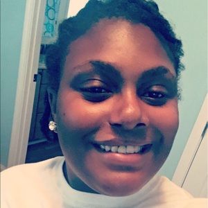 Meet your Posher, Naomi