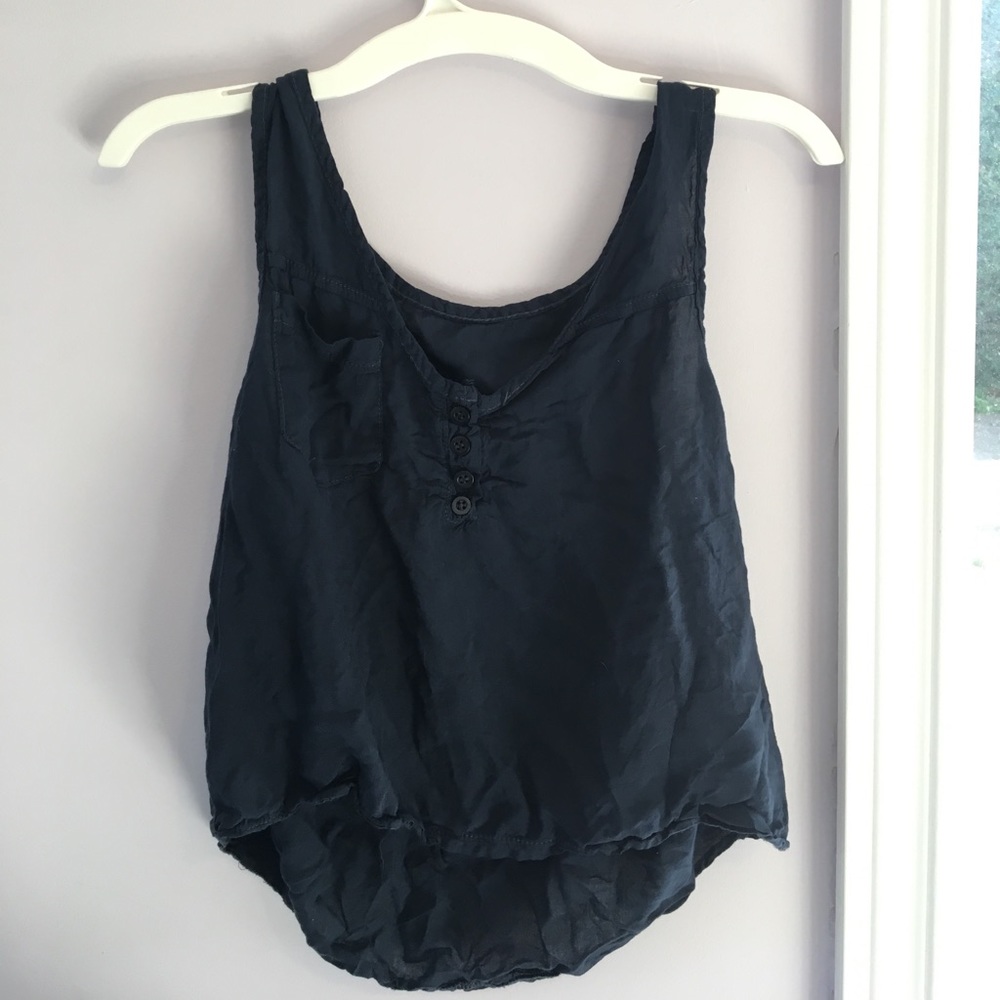 Open back crop too