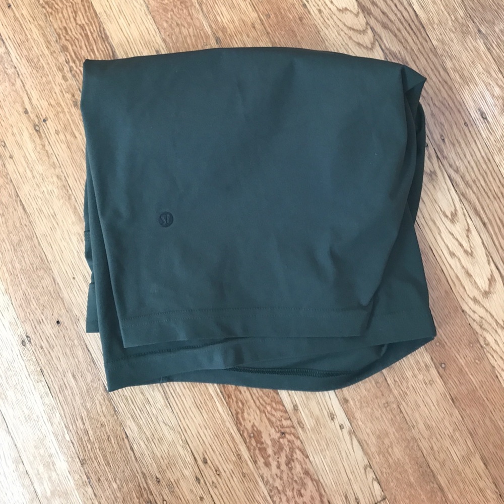 Lululemon Shorts 34