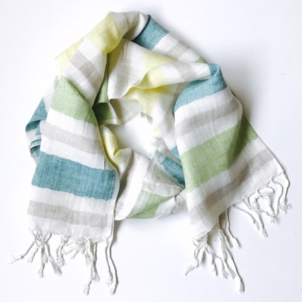 Linen colorblock scarf with fringe
