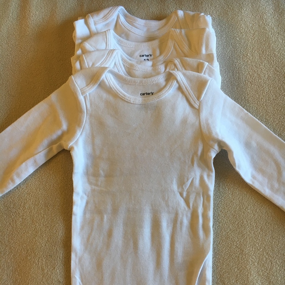 Pack of 4 white long-sleeved 12M onesies