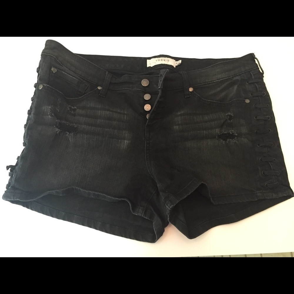 Distressed Torrid Black Denim Shorts size 16