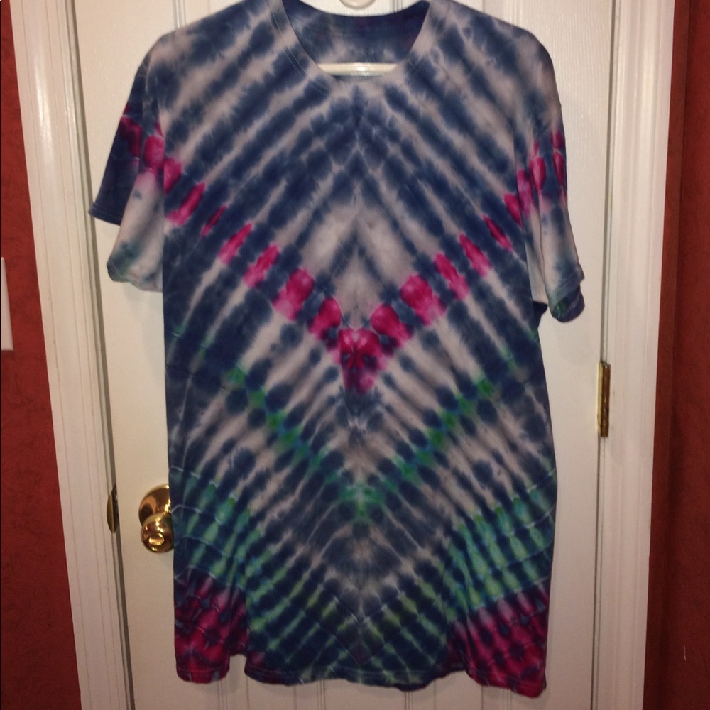 VINTAGE Tie Dye T-Shirt