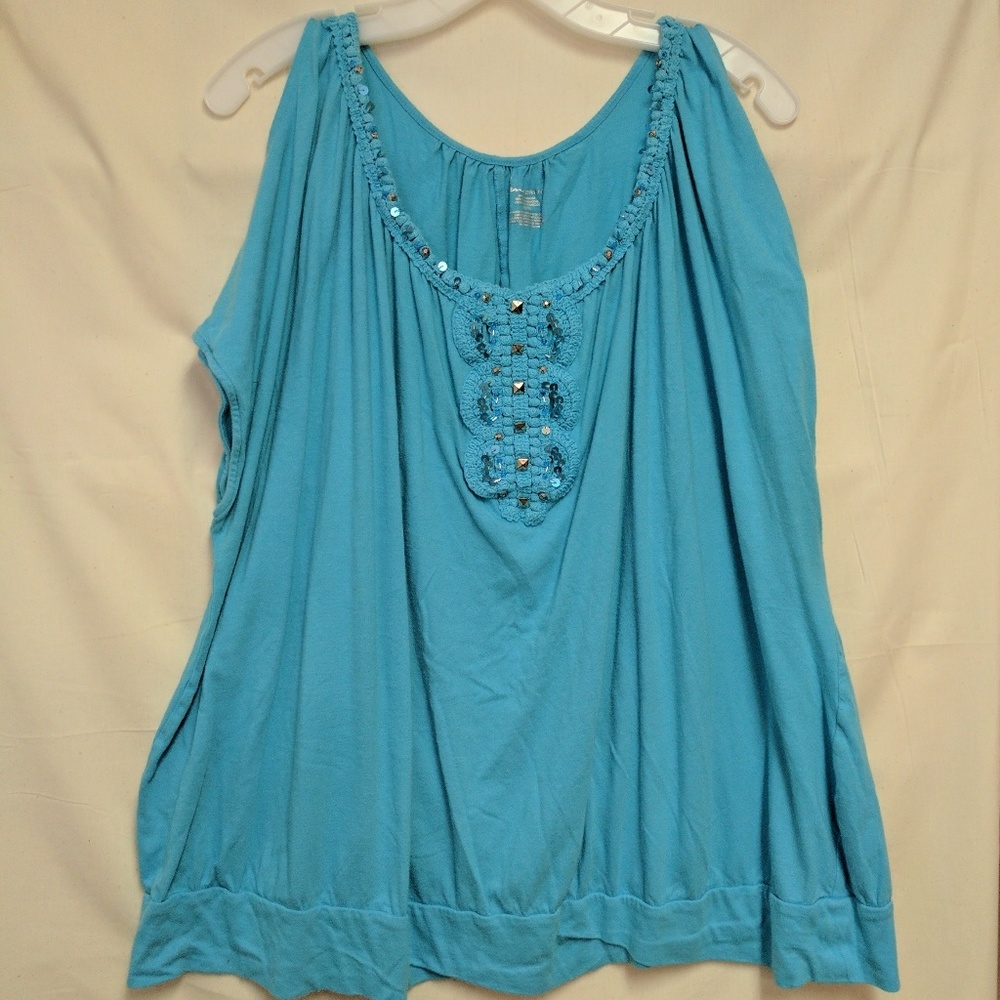 Lane Bryant Cold Shoulder Shirt Sleeve shirt 26/28