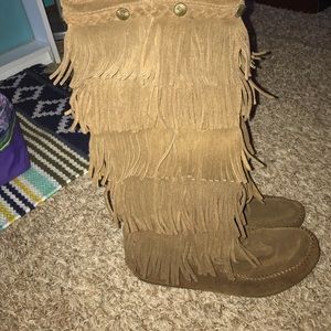 MINNETONKA fringe boots