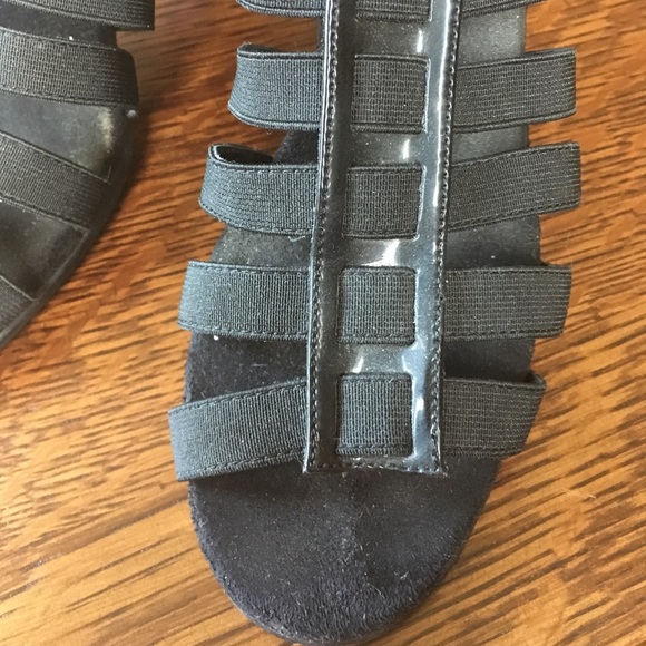 Merona black heels. - Picture 5 of 6