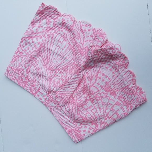 Lilly Pulitzer buttercup shorts - Picture 5 of 5