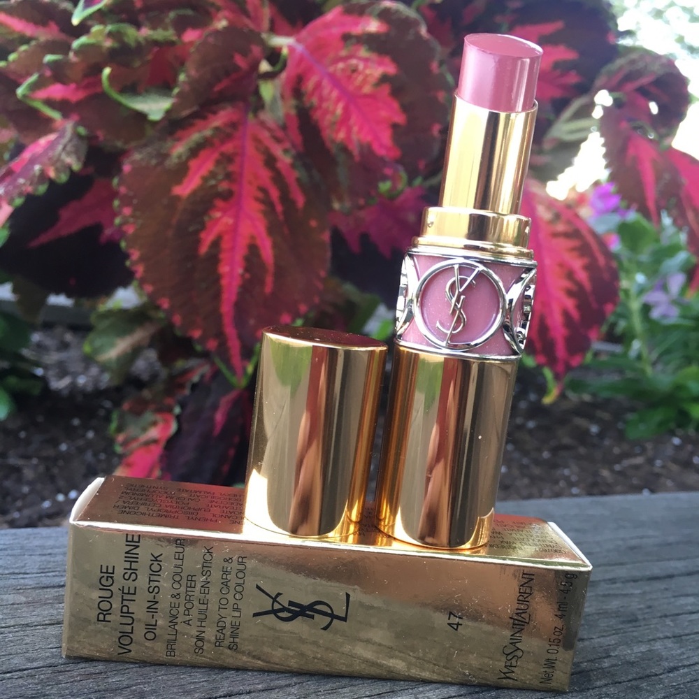 YSL Rouge Volupté Shine-Beige Blouse