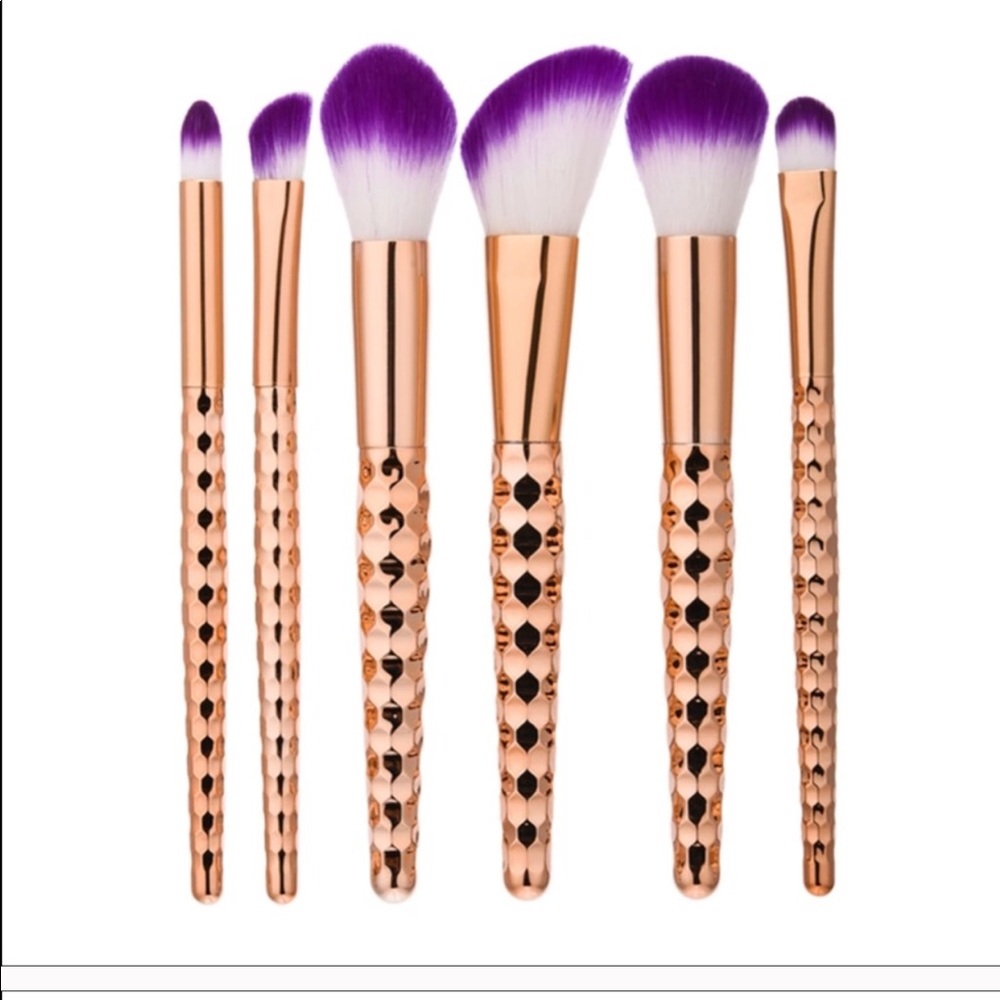 Mermaid makeup brushes