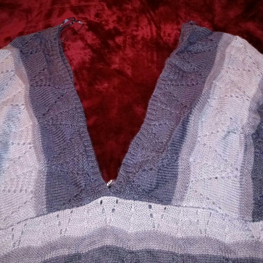 Sweater - Picture 2 of 5