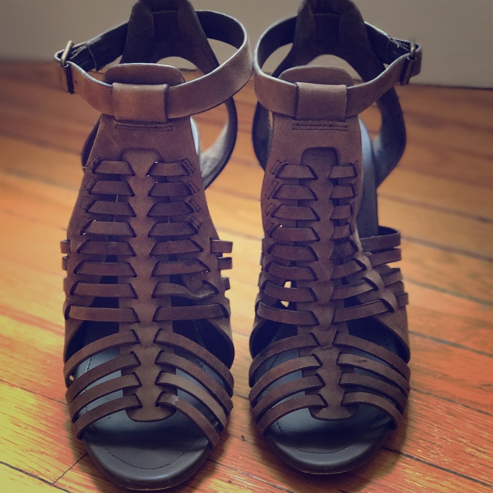 Steve Madden brown leather sandal heels
