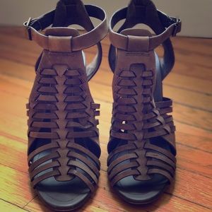 Steve Madden brown leather sandal heels
