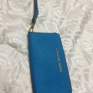 Michael Kors Jet Set Wristlet