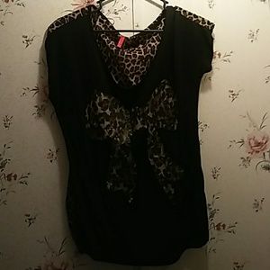 Ladies cheetah shirt