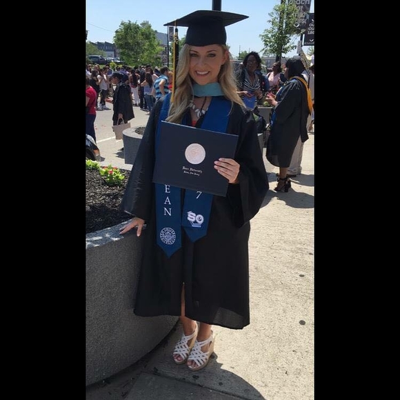 Meet your Posher, Kimberly - Picture 1 of 1