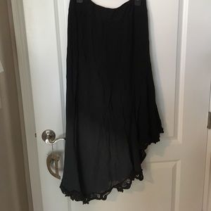 Black high low skirt