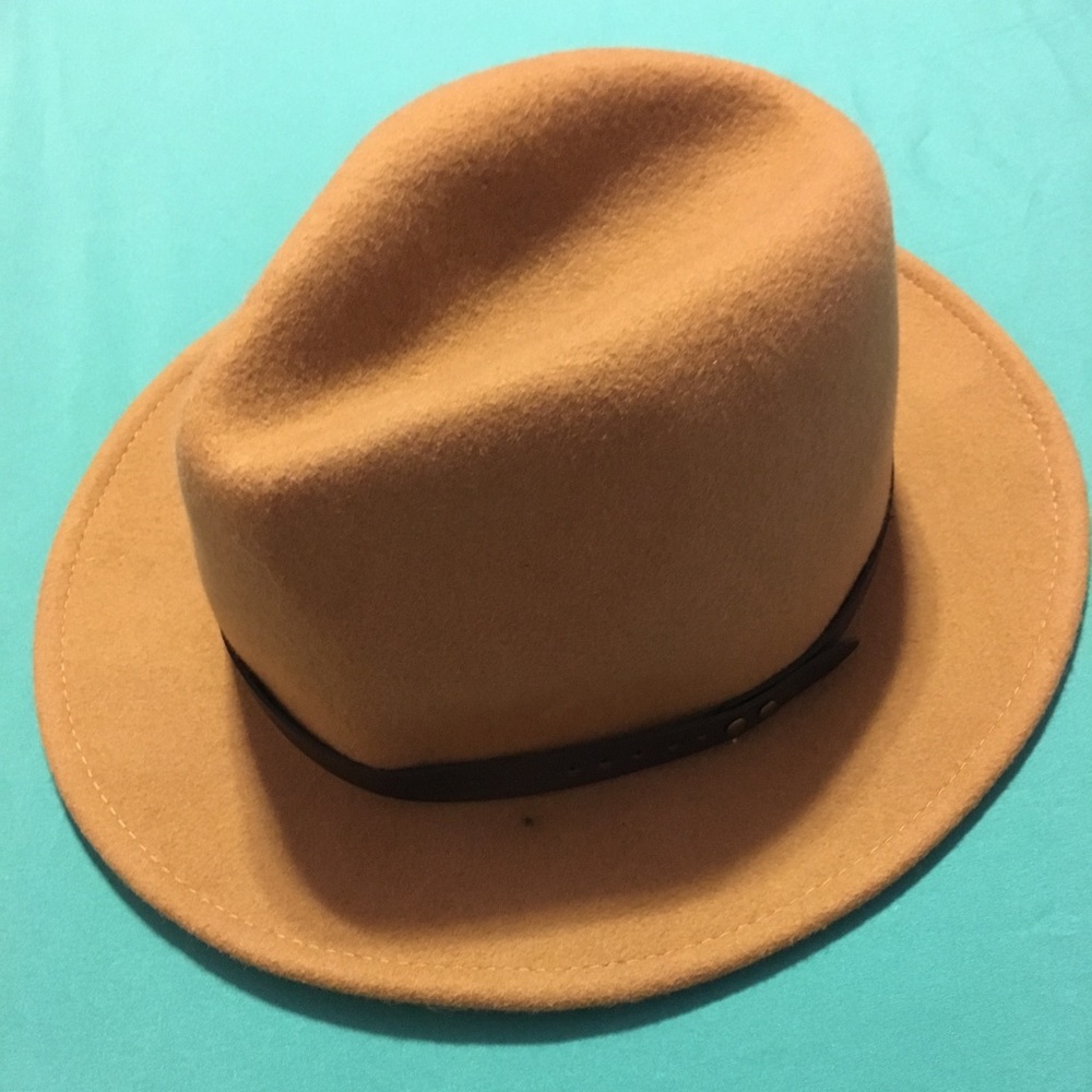 Urban Outfitters hat