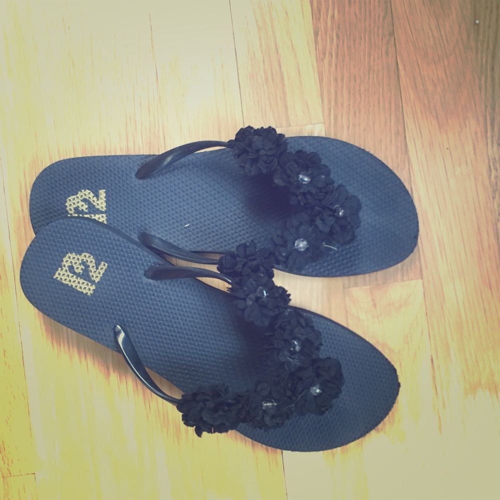 Floral sandals.
