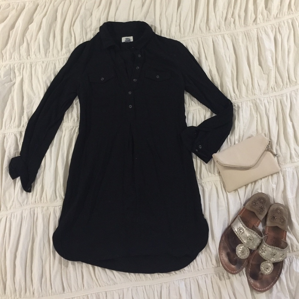 Black shirt dress